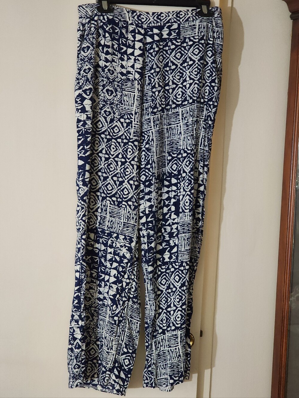 Solitaire Navy and White Geometric Print Joggers